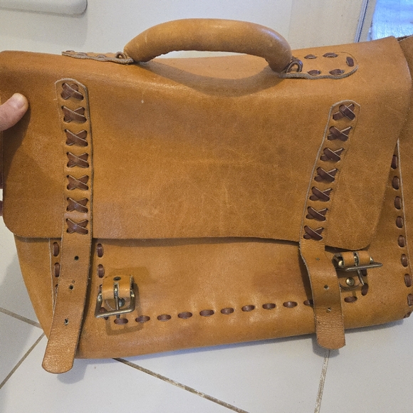 Leather bag - Picture 1 of 11